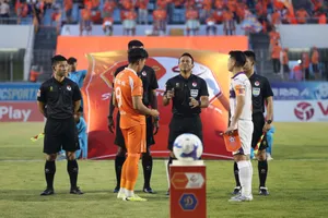 Trọng tài Razlan Joffri Bin Ali. Ảnh: VPF