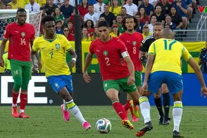 Đương kim vô địch châu Phi Morocco đã gây nhiều khó khăn cho Brazil ở trận ra quân.