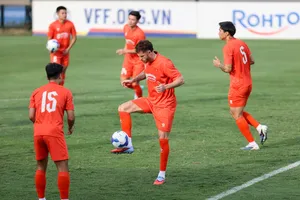 Tài Lộc hào hứng trong lần đầu tập trung cùng đội tuyển Việt Nam.