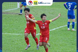 TPHCM I thẳng tiến ở ngôi đầu bảng sau 4 trận toàn thắng.