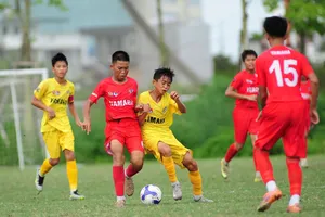 VCK giải U13 toàn quốc bắt đầu vào vòng đấu loại trực tiếp.
