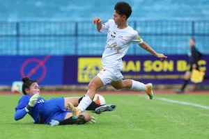 Phong Phú Hà Nam có trận thắng cách biệt trước Hà Nội II