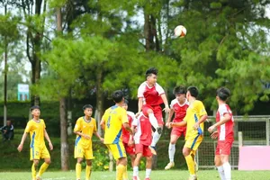 CLB TPHCM giành trọn 3 điểm trong cuộc so tài cùng SLNA.