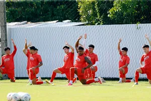 Đội tuyển Việt Nam trên sân tập tại Chonburi (Thái Lan) vào chiều 22-7. Ảnh: ANH KHOA