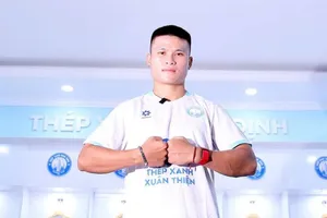 Sau khi chia tay Hà Nội FC, Tuấn Hải chuyển sang làm đồng đội Xuân Son trên hàng công Nam Định ở mùa bóng tới.