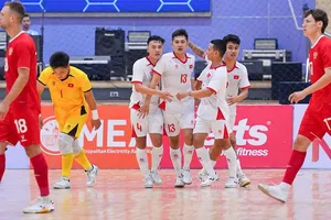 Đội tuyển futsal Việt Nam giành 1 điểm ở trận ra quân trước đối thủ mạnh là đội tuyển Nga. Ảnh: futsal Thailand