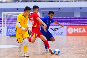 Đội tuyển futsal Việt Nam ngược dòng chia điểm đầy cảm xúc với đội chủ nhà Thái Lan.