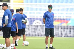HLV Kim Sang-sik tuyên bố đội tuyển Việt Nam sẽ giành chiến thắng trước Campuchia.