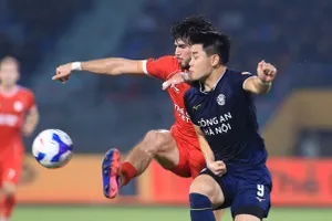 CAHN giành trọn 3 điểm trong trận "derby thủ đô" vào tối 10-9. Ảnh: MINH HOÀNG