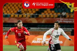 Các cầu thủ Việt Nam có nhiều cố gắng, nhưng lực bất tòng tâm trước sự vượt trội của đội tuyển Nhật Bản. Ảnh: VFF