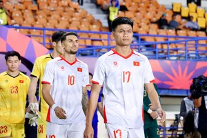 Tiền đạo trẻ Gia Hưng (số 17) chia tay đội tuyển Việt Nam vào sáng 30-9. Ảnh: ANH KHOA