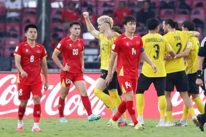 Hình ảnh trái chiều giữa hai đội tuyển Việt Nam và Malaysia trên BXH FIFA sau FIFA ASEAN Cup 2026. Ảnh: ANH KHOA