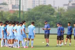 Thầy trò HLV Cristiano Roland tích cực chuẩn bị cho FIFA U17 World Cup 2026. Ảnh: ĐOÀN NHẬT