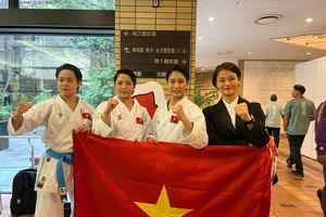 Các võ sĩ karate làm rạng danh thể thao Việt Nam trên đấu trường châu Á. Ảnh: TÂM MINH 
