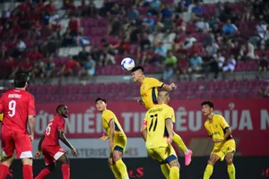 Thanh Hóa khó làm nên chuyện trong chuyến làm khách trên sân Hàng Đẫy trước CAHN vào tối 22-10. Ảnh: VPF