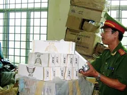 Chống buôn lậu thuốc lá: Cuộc chiến dai dẳng