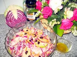 Rau trộn trái cây