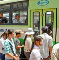 Nỗi niềm sinh viên đi xe buýt