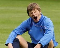 Arshavin giải sầu