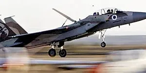 Israel: Tăng khả năng không kích Iran