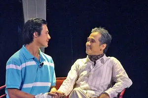 Hai nghệ sĩ trong ảnh này tên gì, tham gia tác phẩm nào, của tác giả,  đạo diễn nào?