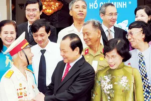 40 năm Đảng bộ và nhân dân Sài Gòn - Gia Định thực hiện Di chúc thiêng liêng của Bác Hồ