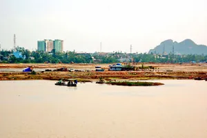 Bài 8: Những khu tái định cư “sạt” theo lũ