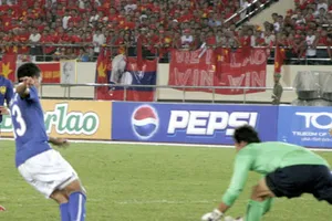 Thủ môn Tấn Trường phải phẫu thuật khẩn cấp