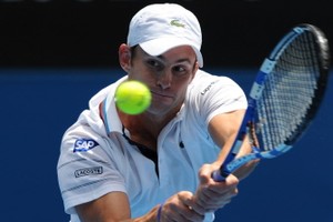 Roddick argues with umpire after win