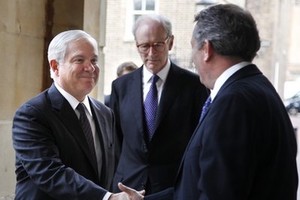 Britain gives US strongest pledge to stay in war