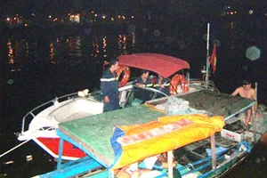 TPHCM: Hai em nhỏ chết đuối dưới bờ kênh Thanh Đa