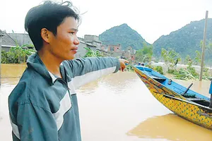 Xả thân cứu người trong lũ dữ