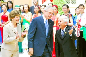 Dĩ bất biến, ứng vạn biến