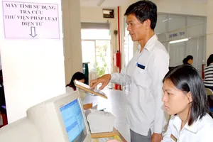 Tăng cường chống tham nhũng, cải cách hành chính