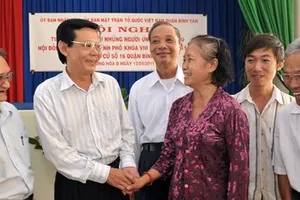 Cử tri kiến nghị: Tăng trưởng đi đôi với chất lượng sống