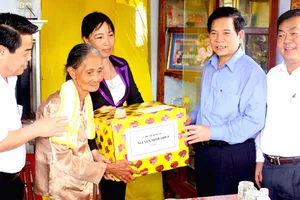 Chủ tịch nước Nguyễn Minh Triết: Phải đưa nghị quyết Đảng đến từng người dân