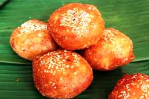 Attractive color and delicious flavor of glutinous rice doughnut