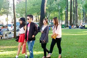 Giẫm đạp trên thảm cỏ