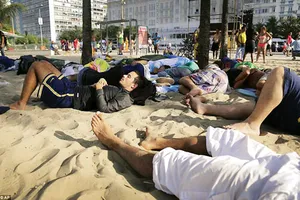 Những nẻo đường Brazil: Khổ như CĐV bóng đá