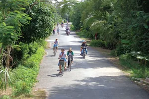 Xây dựng nông thôn mới: Tân Thanh làm kiểu… con nhà nghèo