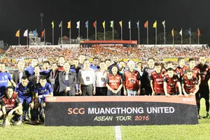 “Nắn gân” đối thủ