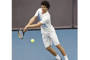 Lý Hoàng Nam dừng bước