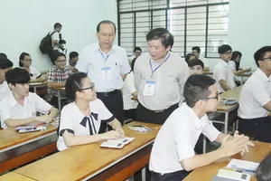 Bài giải  và nhận xét đề thi môn toán THPT Quốc gia 2016