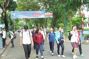 Bài giải và nhận xét đề thi môn Vật lý THPT Quốc gia 2016