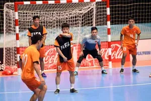 Việt Nam sẵn sàng để gặp “gấu Nga”