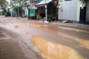 Đường hư nặng nhưng không được sửa