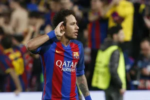 Cuộc mua sắm rầm rộ hay là sự hoảng loạn của Man United