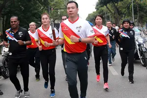 Đông đảo VĐV Việt Nam chạy hưởng ứng SEA Games 2017