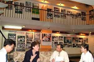 German Seniors Assists Viet Nam Newspaper