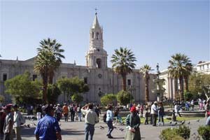 Agreement On Visa Exemptions between Peru and Viet Nam To Be Signed